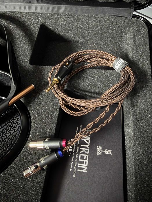Casti Hi-Fi Meze Audio Empyrean Jet black planar - magnetic open back