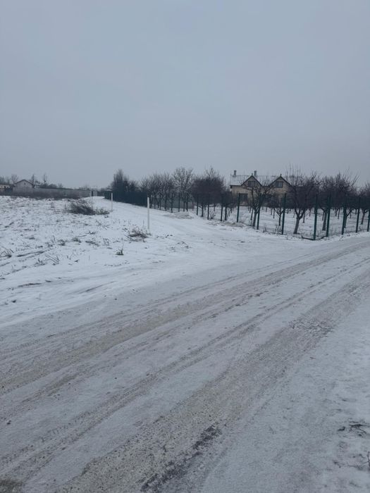 Vând teren Săbăreni 1000 mp – zonă centrală, utilități, proprietar