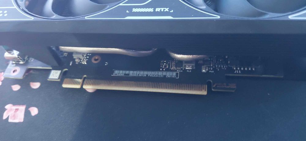 ASUS GeForce RTX 4060 8GB – Placă video – Netestată