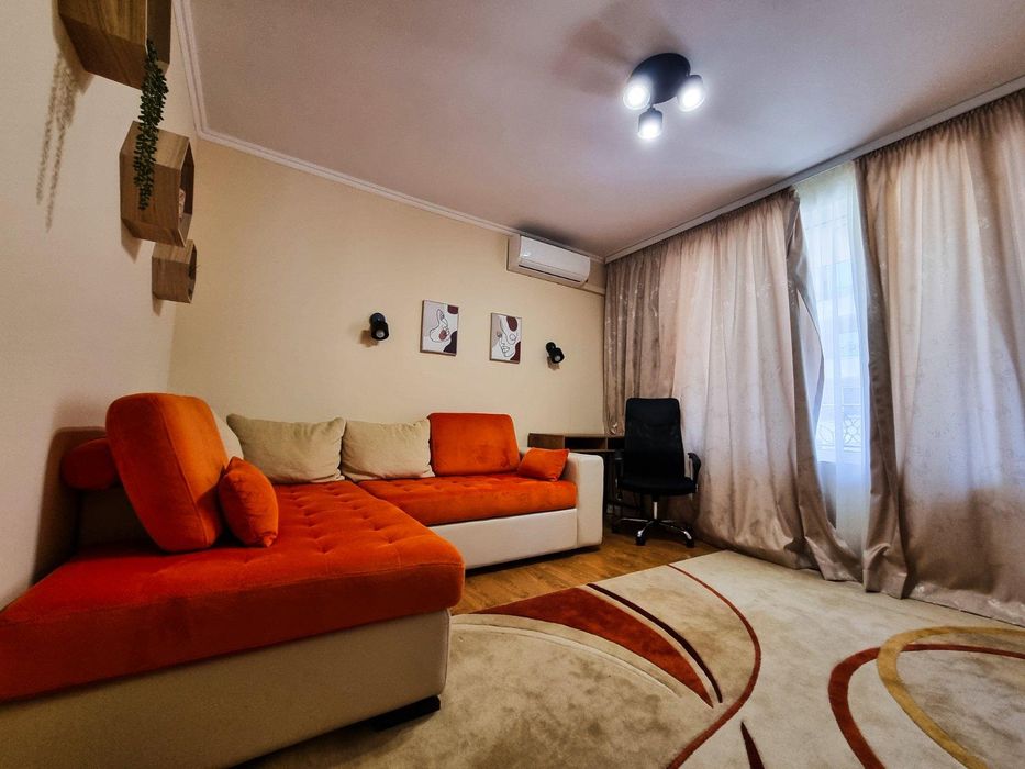 Дава се под наем Тристаен апартамент в Бургас, Зорница - 104 кв.м за 1020 € - Снимка #4