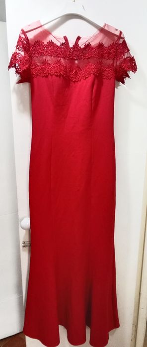 Платья продам срочно по 2500