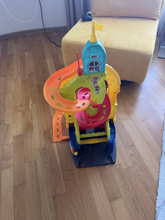 Fisher price скоростна писта в два модула