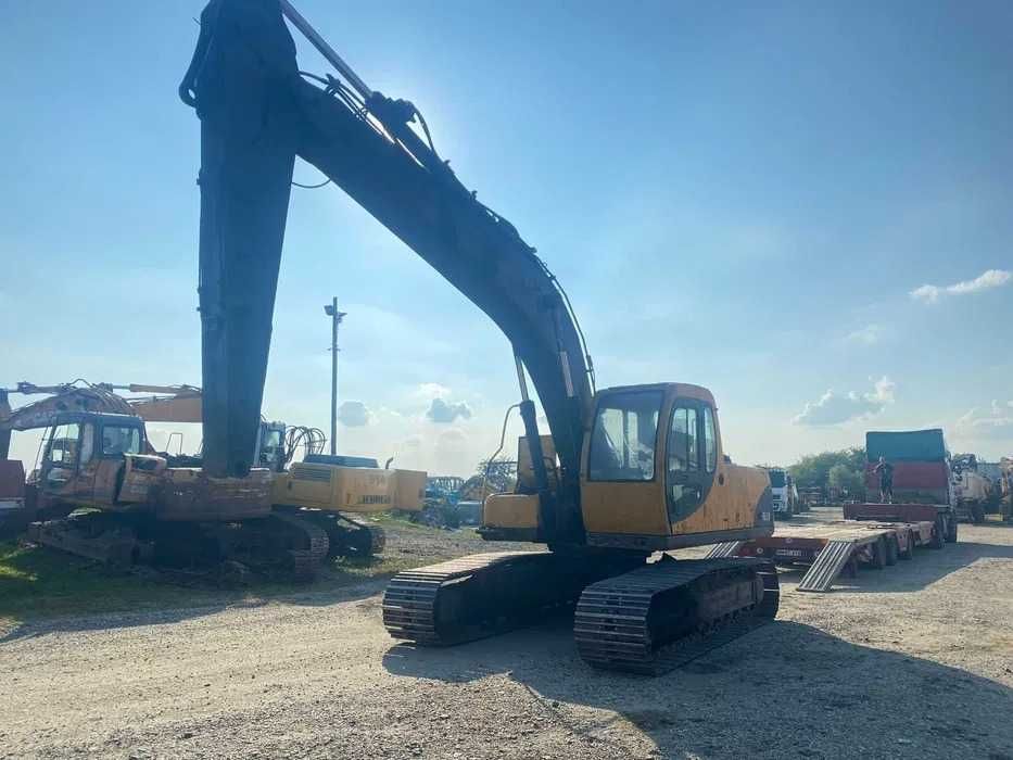 Dezmembrez excavator Samsung 210 SE -piese de schimb Samsung