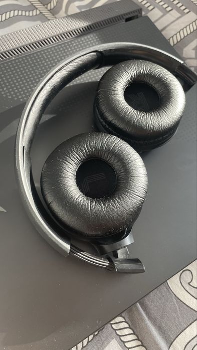 JBL TUNE520BT наушники
