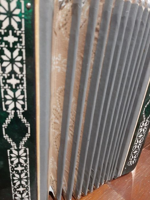 Аккордеон Малыш продам