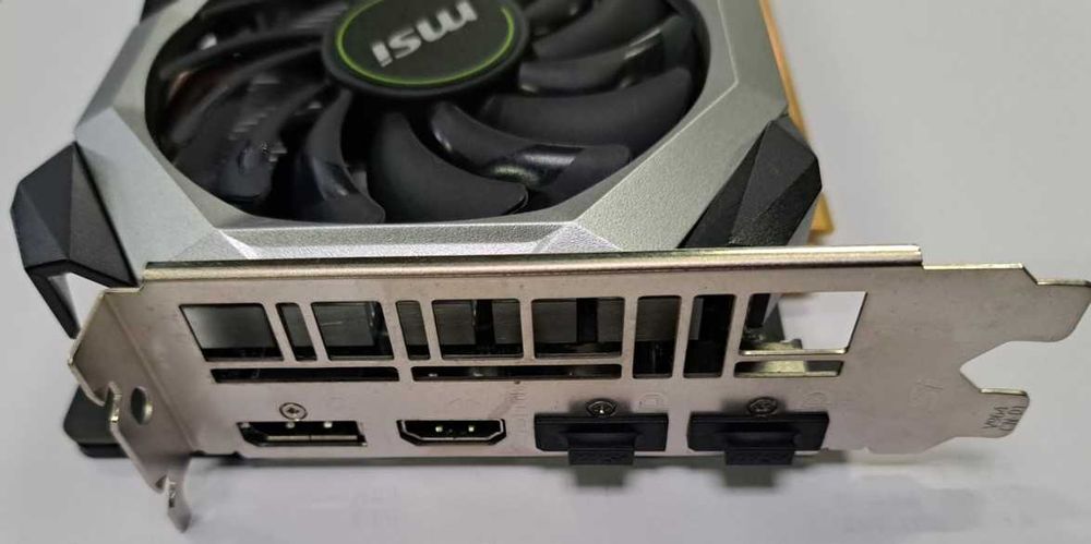 MSI GeForce GTX 1660 SUPER VENTUS XS OC – 6GB GDDR6 – Gaming Full HD
