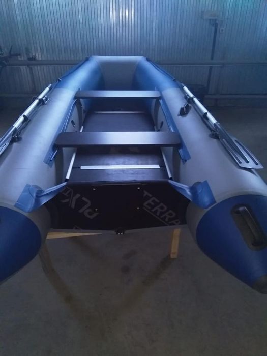 Продам Лодку с Мотором