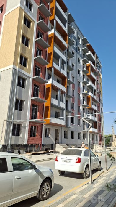 Коробка бир хонали сотилади