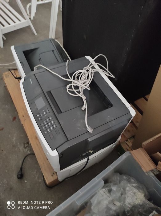 Принтери два броя , малко употребявани .