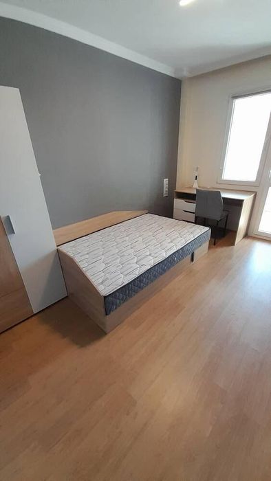 Дава се под наем Тристаен апартамент в Бургас, Лазур - 115 кв.м за 765 € - Снимка #4