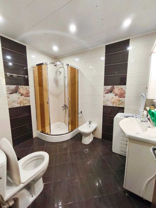 Двустаен апартамент с гараж в Бриз!