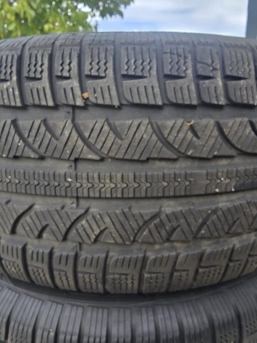 Зимни гуми за Мерцедес 245/45 R 17