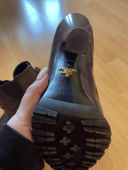 Vand botine Prada