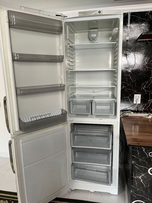 срочно продам холодильник