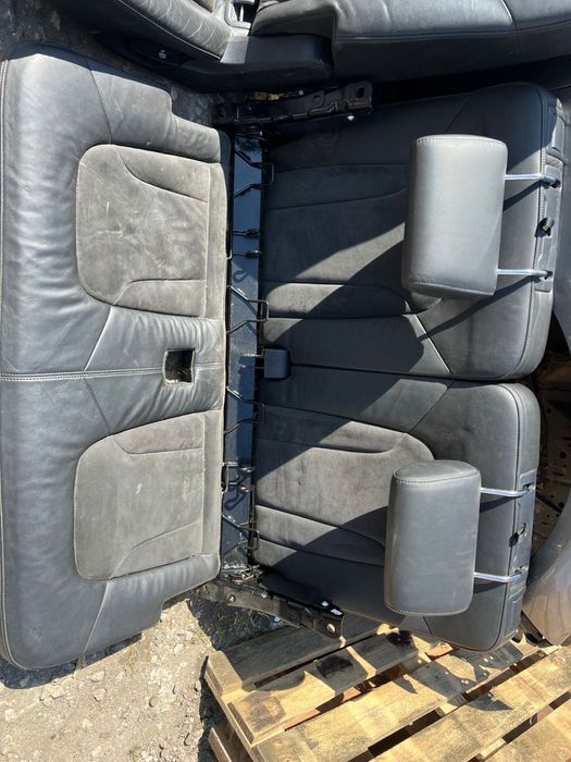 Салон за Ауди AUDI Q7 Sline кожа+алкантар Ел. 7места ном 110