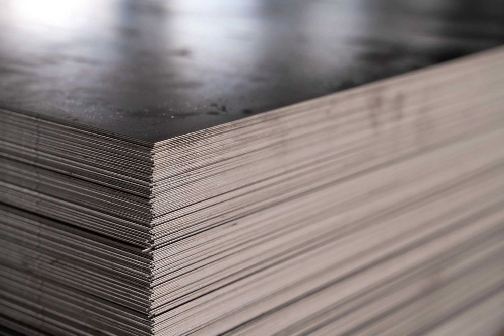 Лист металлический  и оцинкованный продажа / оптом и розницу