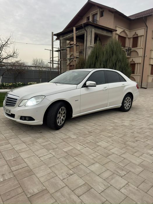 Mercedes E200 PROPRIETAR
