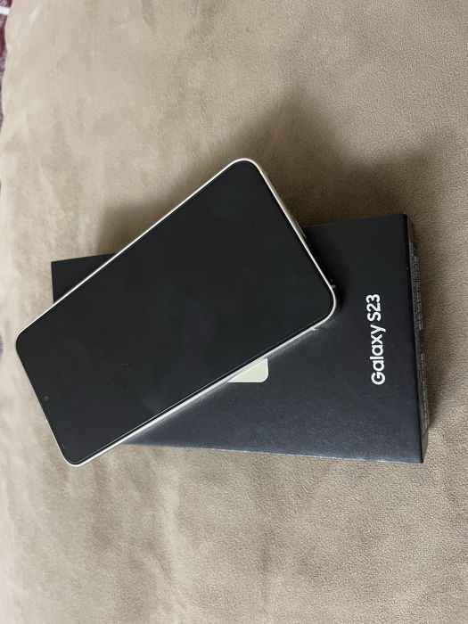 Продам Samsung s23
