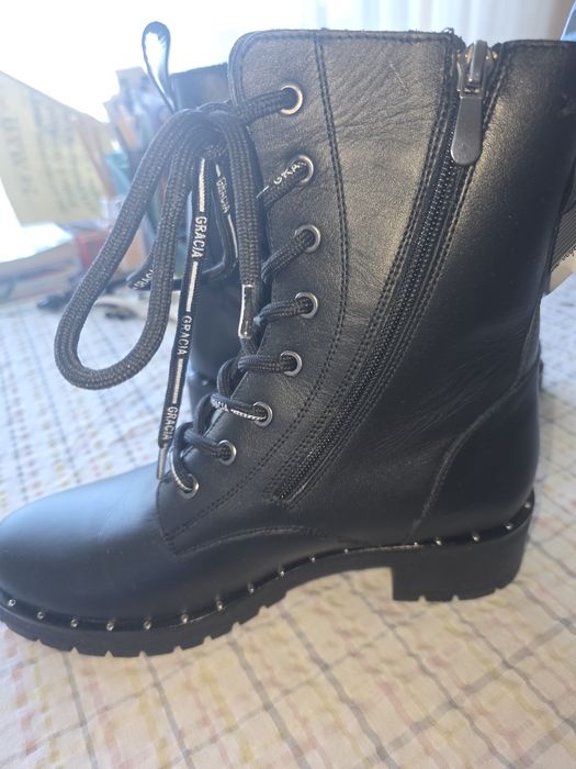 Ново боти с цип и връзки 38 номер