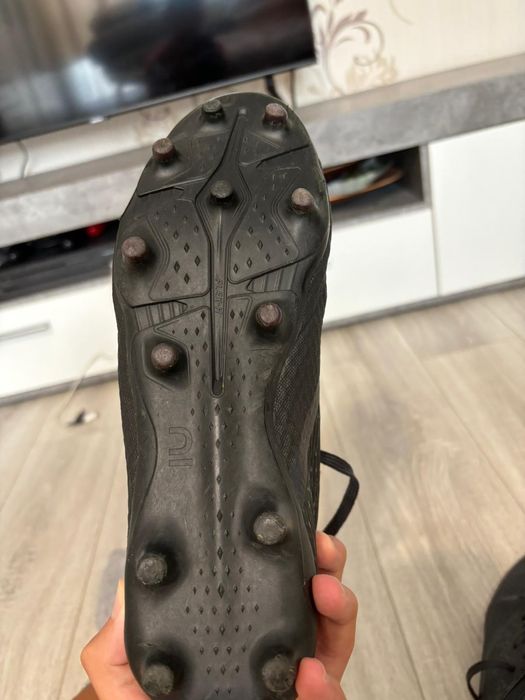 Vand ghete de fotbal marimea 43