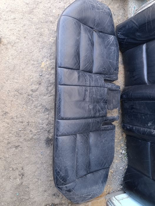 Кожаный салон черный
