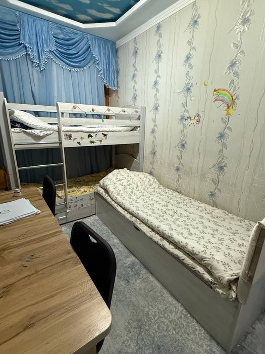 Продаются участок 2.4 соток 7 комнот +подвал 3 санузла