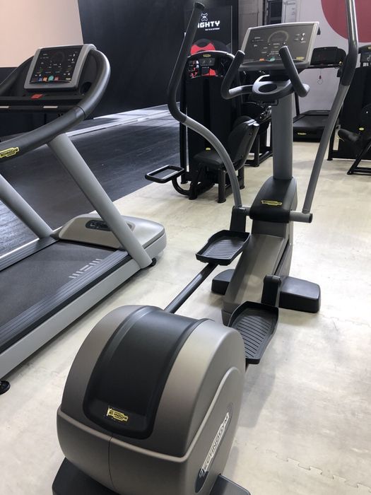 Depozit aparate fitness technogym