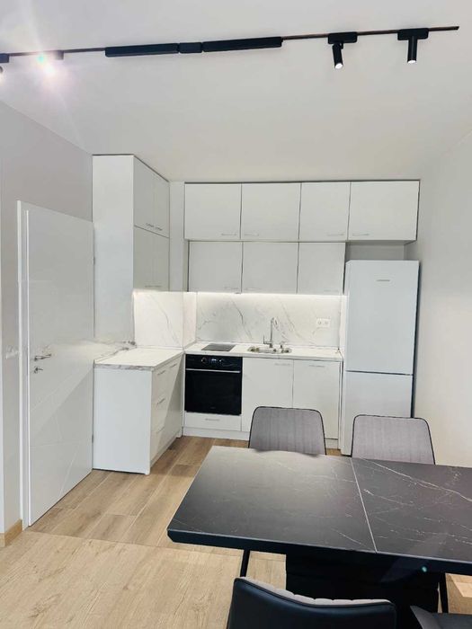 Дава се под наем Двустаен апартамент в София, Малинова долина - 64 кв.м за 800 € - Снимка #1