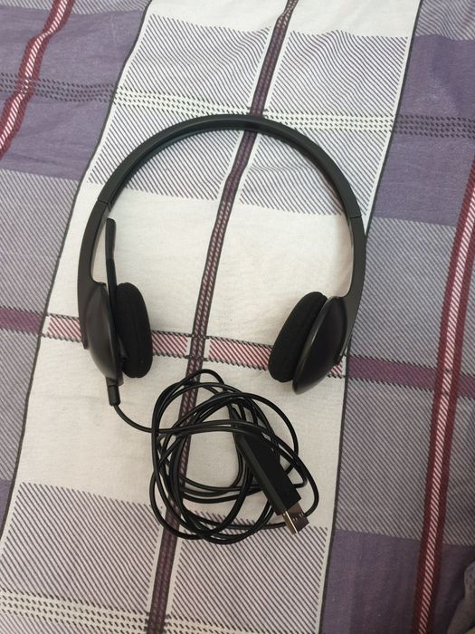 Продам оригинальные компьютерные наушники Logitech H340