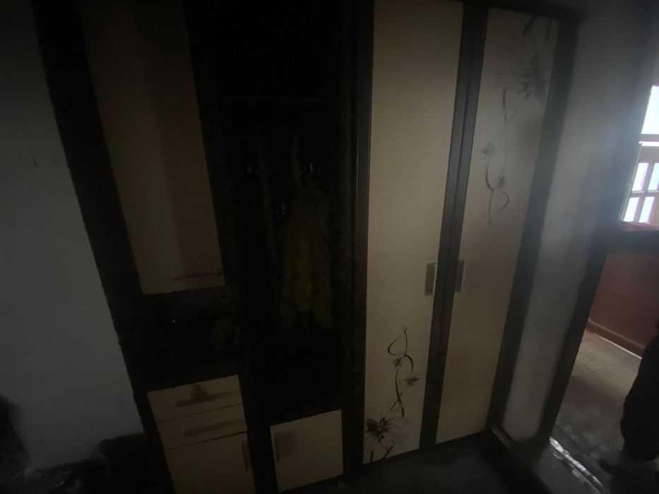 Шкаф для прихожей