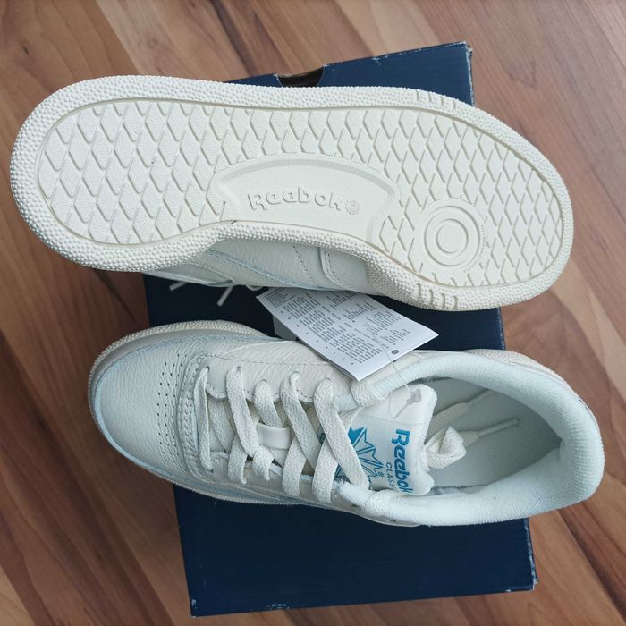 Reebok ест.кожа N34 и 34.5 маратонки