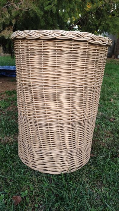 Огромен плетен ратанов кошник 70 см височина