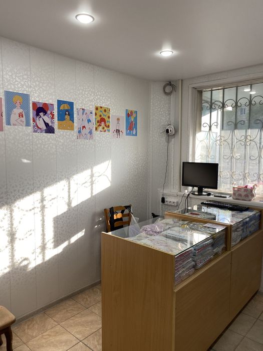 Торговое Оборудование для бутика магазина Детской одежды вешала лофт