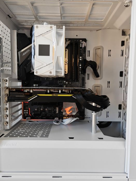 Геймърски компютър Ryzen 5 3600 / RX 5700 XT 8GB / 16GB RAM / 500GB NVMe