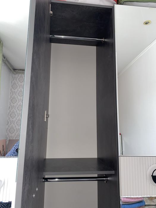 Продаю спальный гарнитур