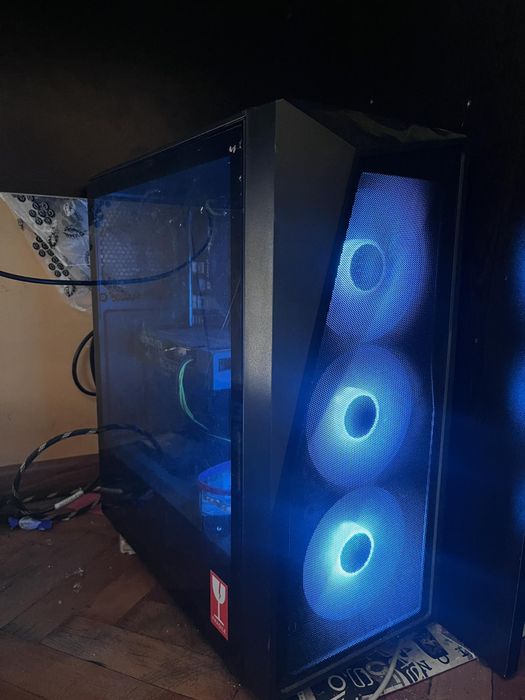 Геймърски компютър за игри