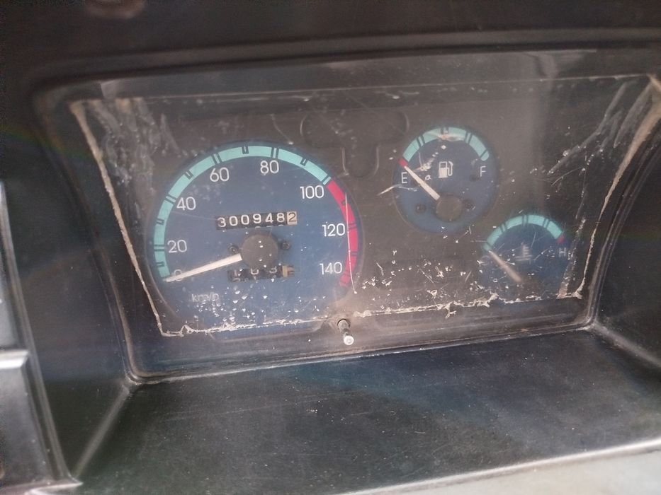 Damas sotiladi srochno