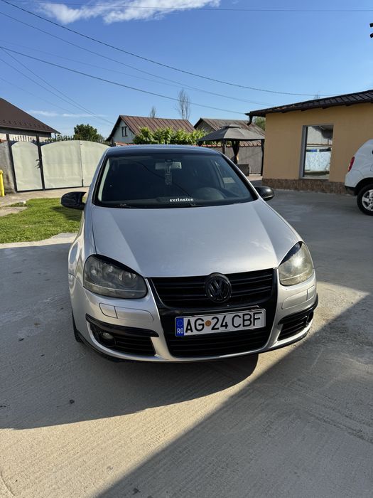 VOLKSWAGEN Golf 2004