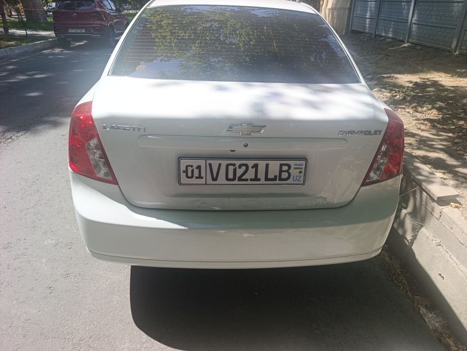 Автомобиль Джентра
