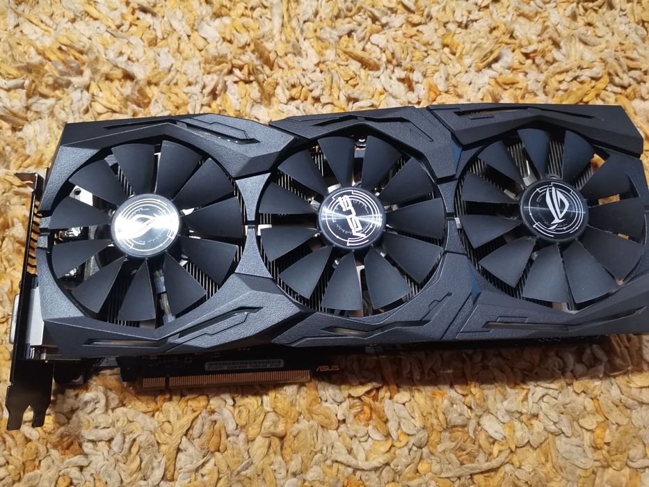 Placă video Gtx1070ti 8gb  Asus ROG Rgb
