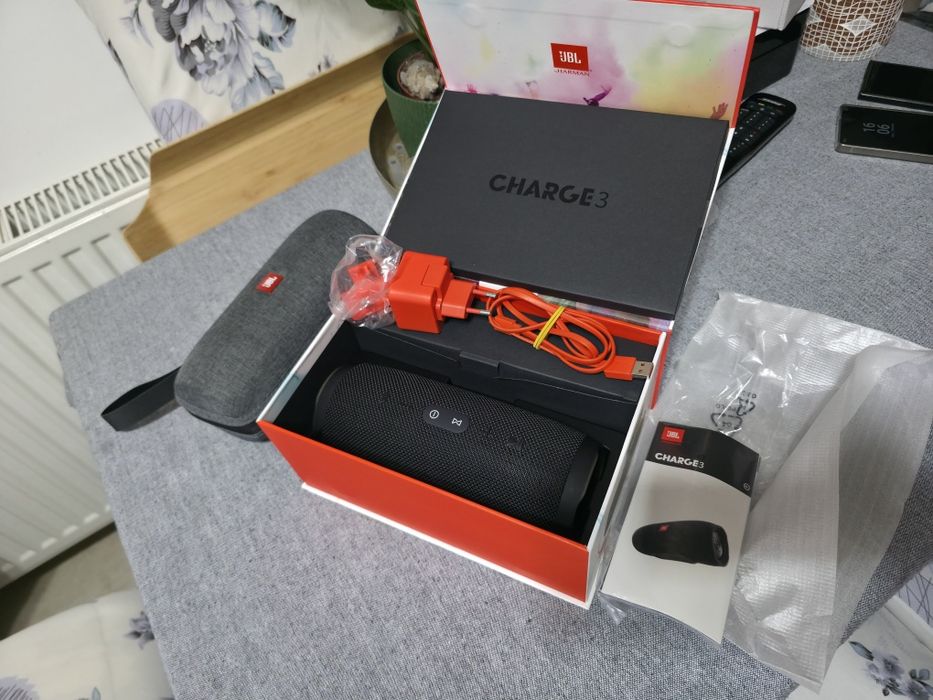 Boxa JBL Charge 3 full box