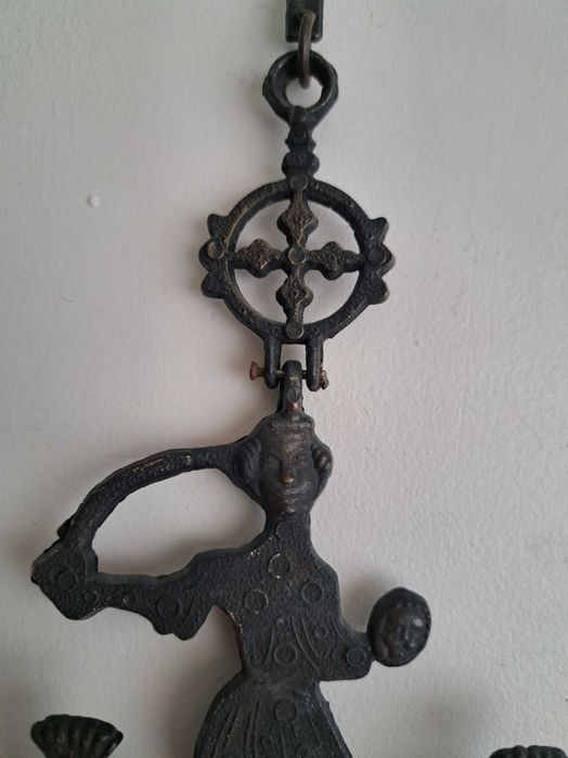 Cruce bizantină
Suport de lumânare din alamă și bronz
Patinat vintage