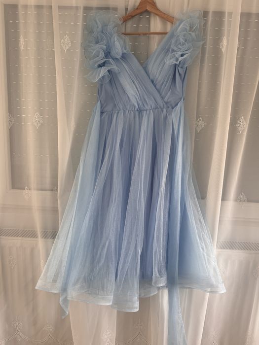 Vand rochie eleganta pentru orice ocazie