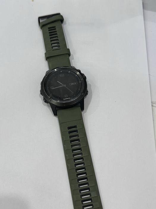 Продам часы Garmin