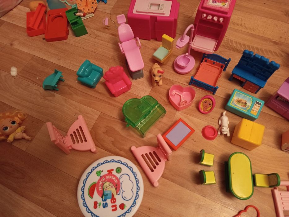 Продам куклы разные