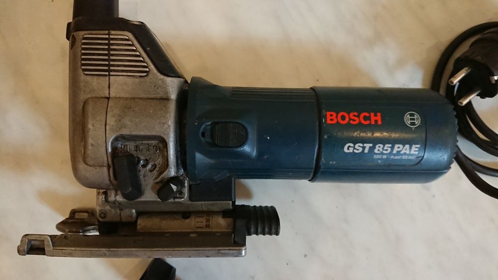Лобзик электрический Bosch