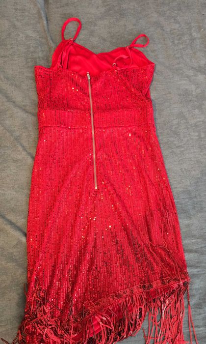 Официално огнена червена рокля