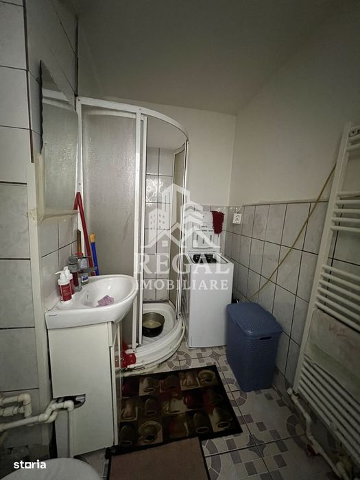 Garsonieră de vânzare – zona Micro 7, demisol