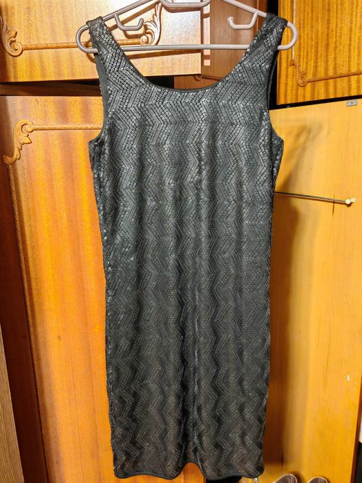Rochie neagra cu paiete