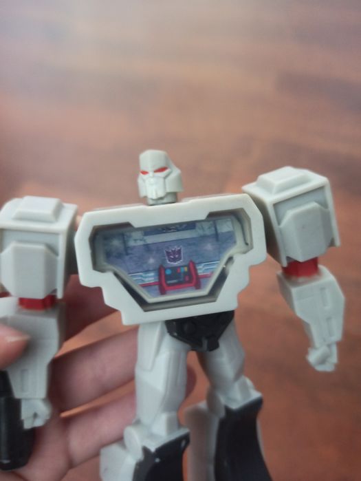 Продам игрушки ,